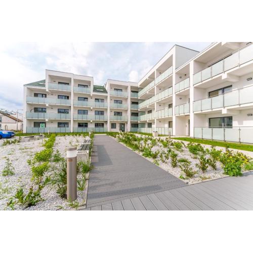 Sunset Resort V, Nadmorska 100