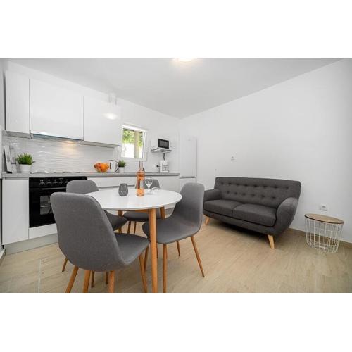 Sunshine Apartment Sovlje