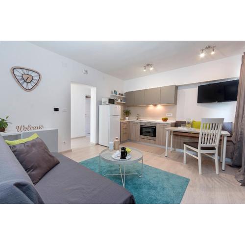 Sunsplash Apartments