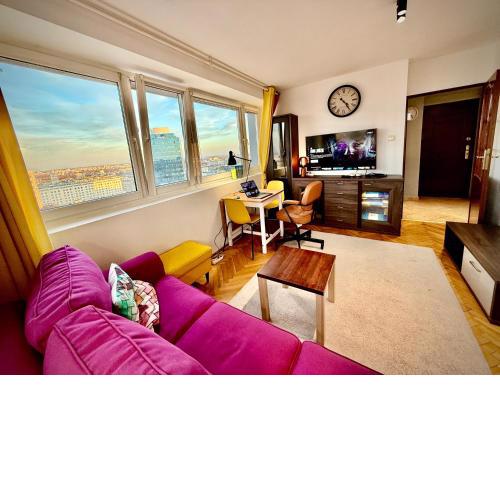 Super Apartment YELLOW 2x Metro fast Wifi 1 Gbs Netflix Panorama Miasta