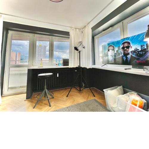 Super SILVER 2xMetro parking WiFi 300 Mb/s NOWY Netflix HBO AppleTV Filharmonia