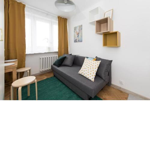SuperApart Belwederska room B MiniStudio
