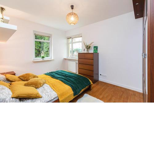 SuperApart Wilanowska 7 Pet-Friendly with Elevator & Parking
