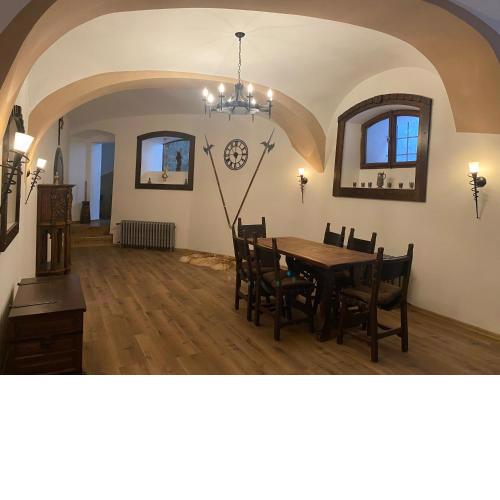 SUPERB - Medieval apartment