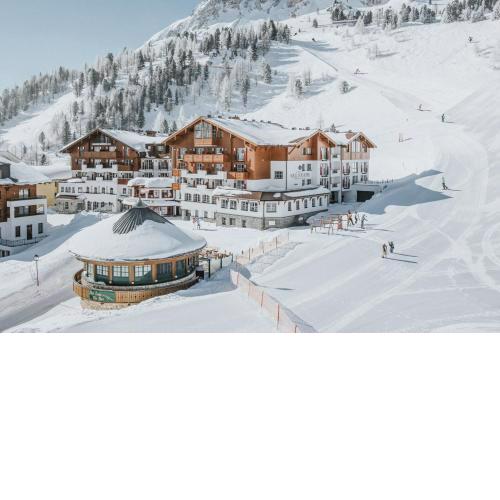 Superior Hotel Schneider Ski-in & Ski-out