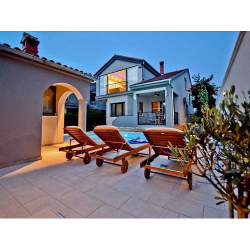 Superior Villa Antea with jacuzzi & pool