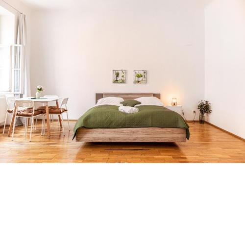 Sweet 2BR Apt Perfect for Longstays Near Rennweg