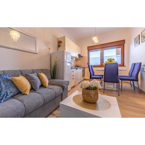 Sweet house with free parking