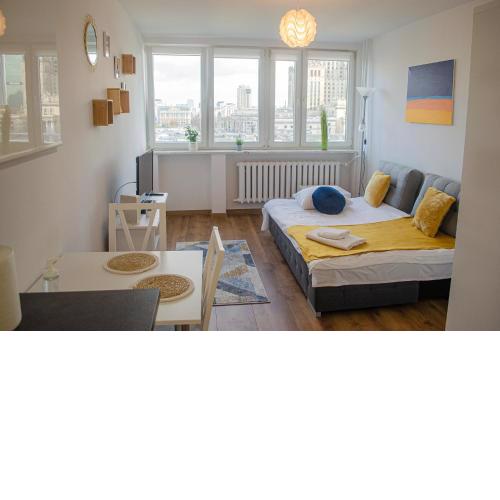 Sweet Life Apartment next to metro station