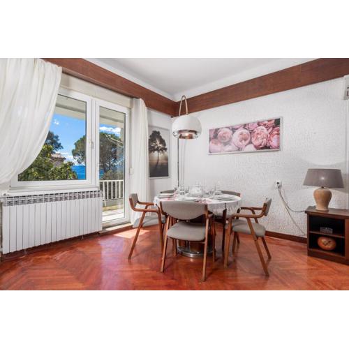 Sweet Retro Apartment