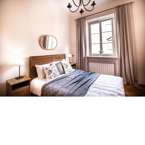 Świętojańska Old Town Apartment