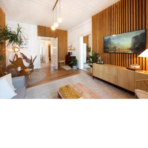 Symphony Apartment No1 - Beige Elegance