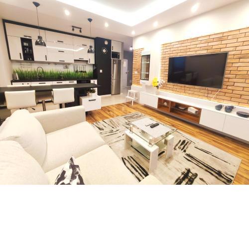 Szafrana 5B by Homeprime