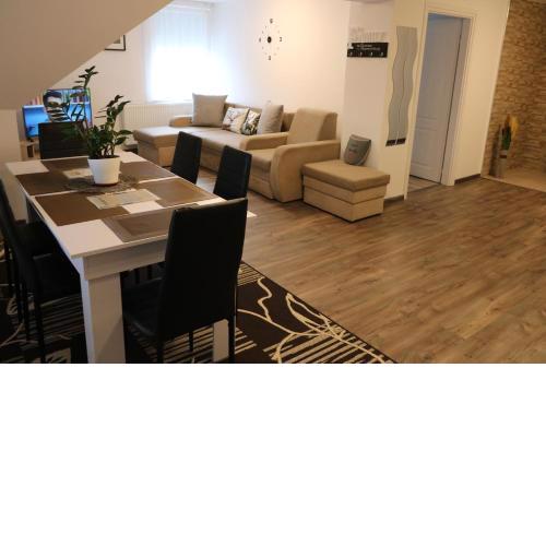 Szalakóta Apartman