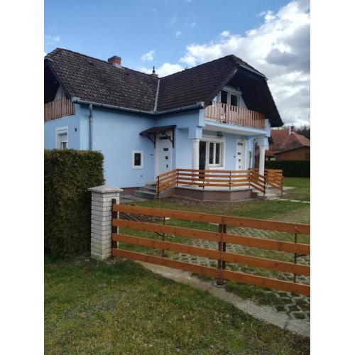 Szekrény Apartman