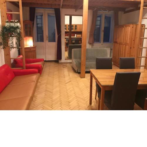 Szenes-House Apartman