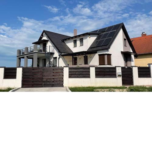 Szépkilátás Apartman Balatonfőkajár