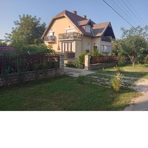 SZIESZTA APARTMAN