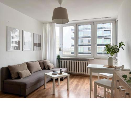 Tangerine Apartment City Center