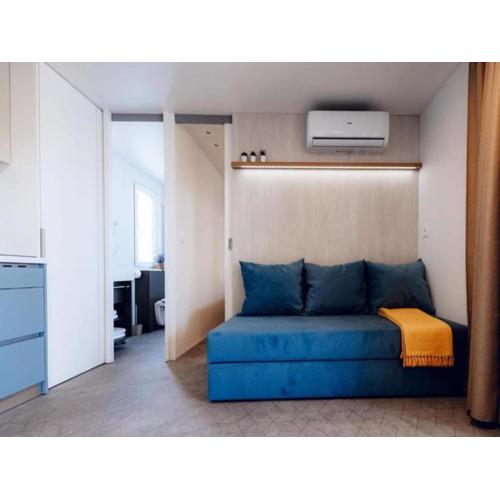 Tasha Premium Mobile Home with Terrace and Hot Tub