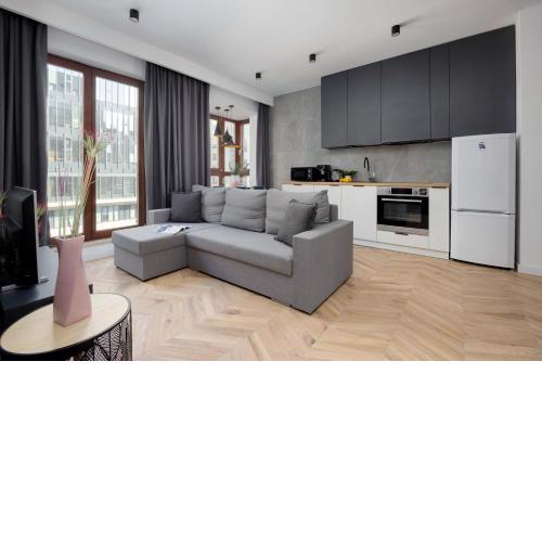 Tasteful Apartment with Parking by Noclegi Renters