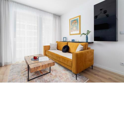 Tauron Arena Premium Apartment with Underground & Outdoor Parking by Renters Prestige