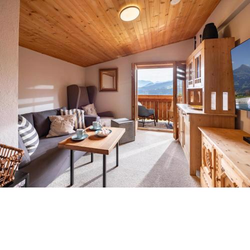 Teresa II Dachgeschosswohnung mit 2 Schlafzimmern - by NV-Appartements