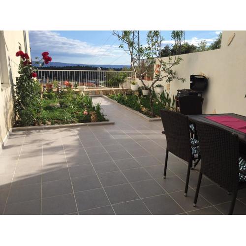 The Big Terrace Apartment
