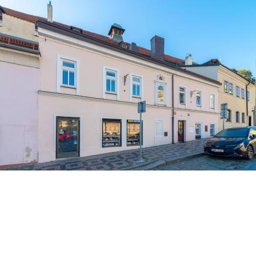 The Bookhouse, 5-bedroom residence by Prague Castle