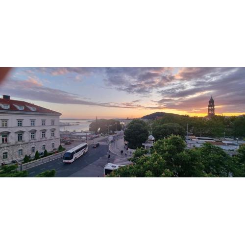 The Horizon Suite in Split Center