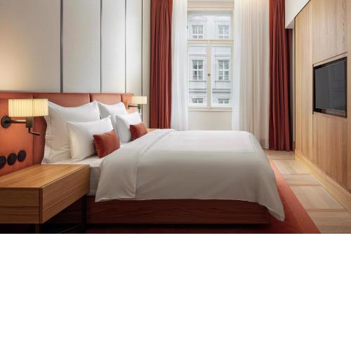 The Julius Prague