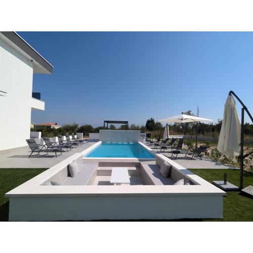 The Luxe Hideaway