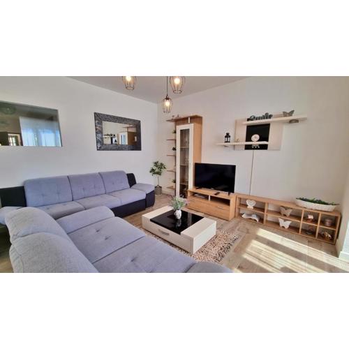 Three-Bedroom Apartment close to the Omis beach