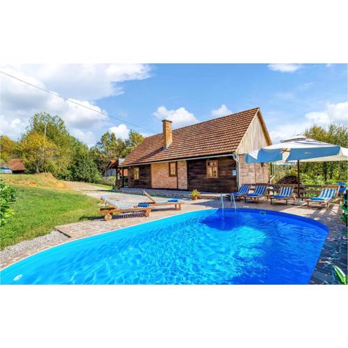 Three-Bedroom Holiday Home In Ribnik