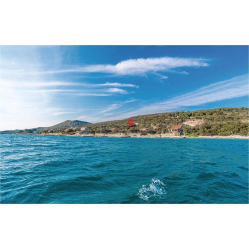 Three-Bedroom Holiday Home In Tkon