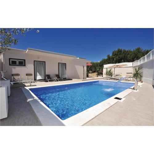 Three-Bedroom Holiday Home Makarska With Sea View 04