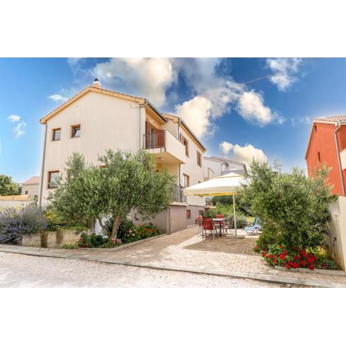 Three bedroom house PAKOŠTANE