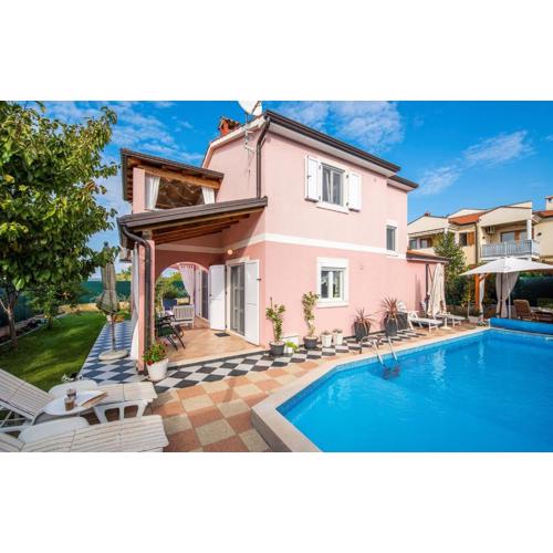 Three-Bedroom Villa Marija with Private Pool in Gedici