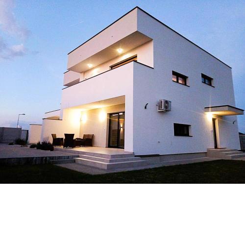 Three Diamonds Residence
