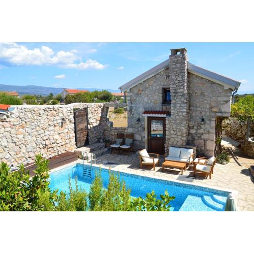 Three Sisters, absolutely unique stone houses, 200 m from the beach