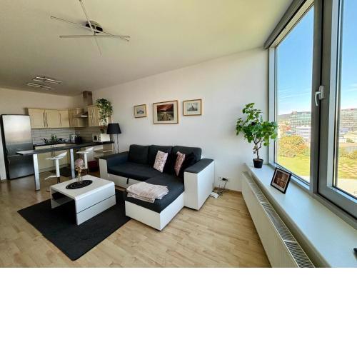 Three towers with beautiful view and parking!