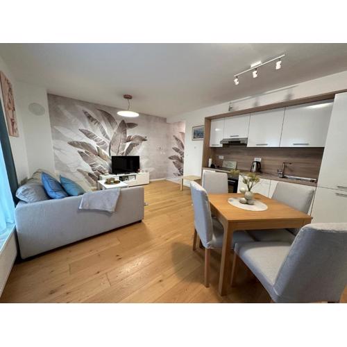 Thyke Apartment