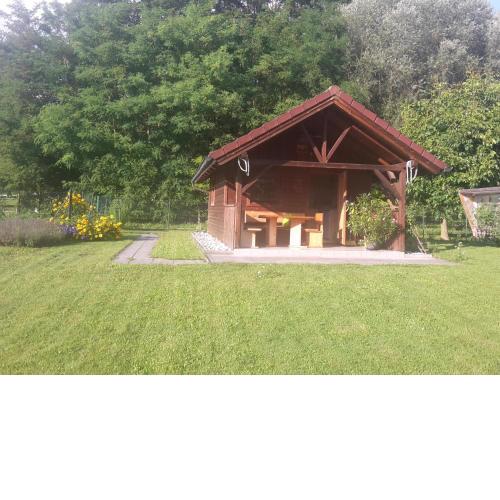 Tiny Home am Bach