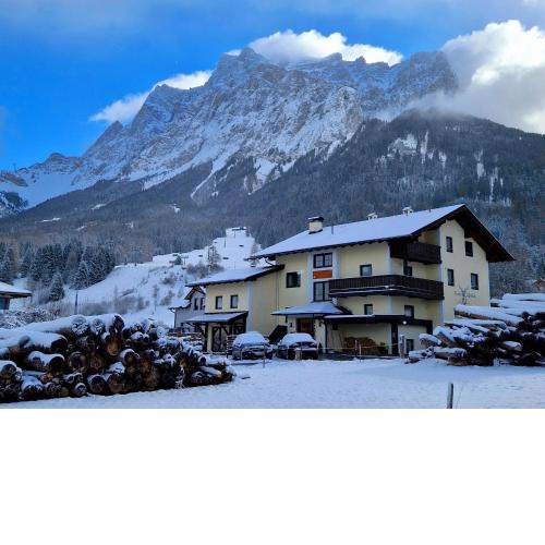 Tiroler Alpblick Appartements