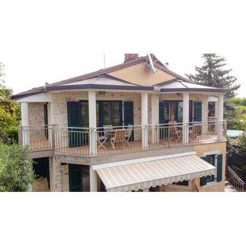 Todor Seaside Apartments