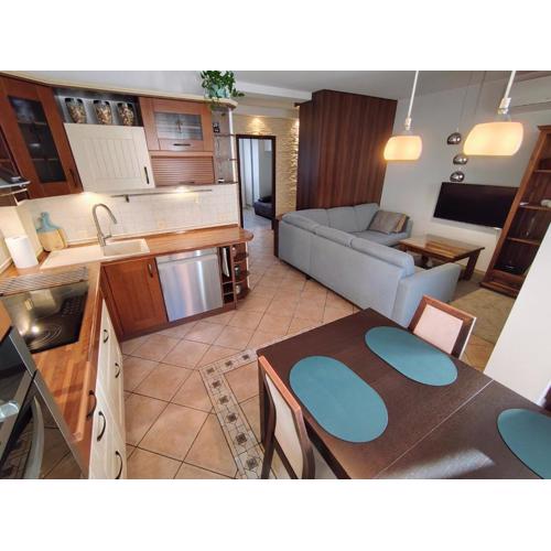 Tom & Jerry Apartment