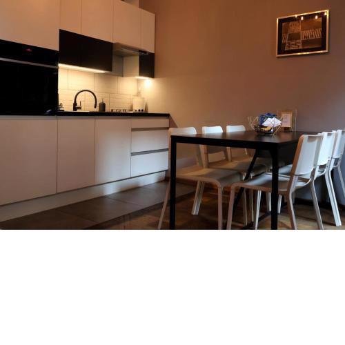 Tomasza 8 apartament
