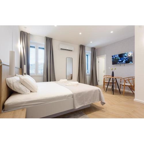 Top Floor Luxury Rooms