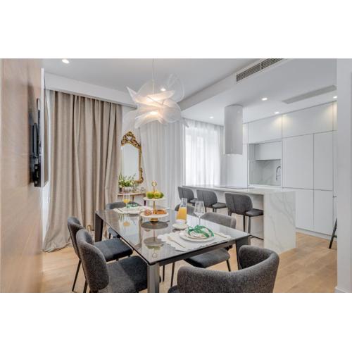 TOP LOCATION! SPACIOUS LUX APARTMENT -5 min from BEACH & CENTRE