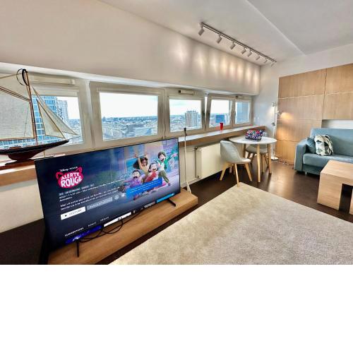 TOP metro x2 fast WiFi 400 Mbs 70’TV Netflix HBO Max AppleTV+ Disney+